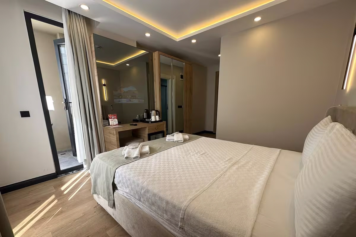 Balkonlu İki Kişilik Oda - Antalya Balkonlu Otel